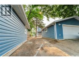 3pc Ensuite bath - 414 Main Street S, Moose Jaw, SK S6H5S9 Photo 10