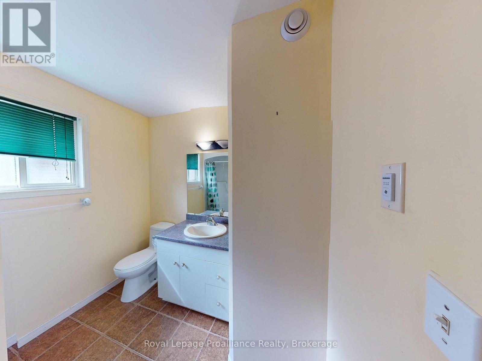 17 SUMAC TERRACE - 14