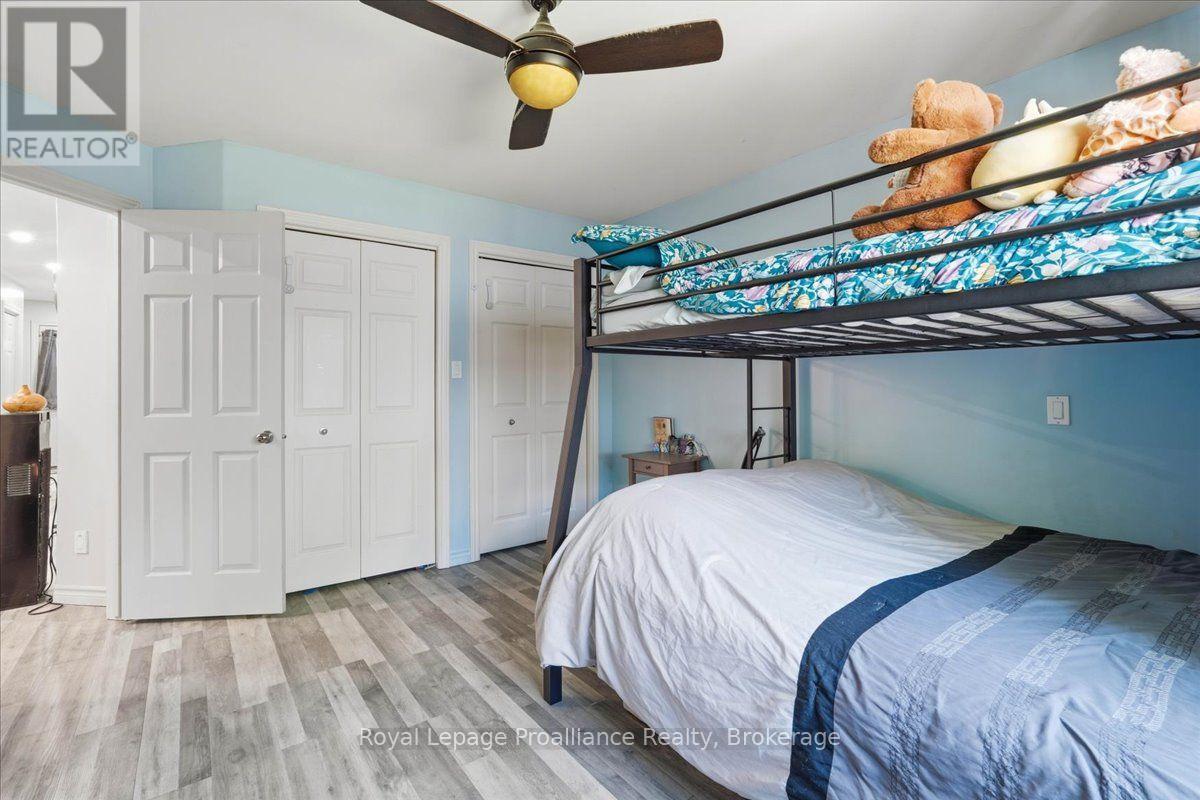 #4 194 HAIG ROAD - 12
