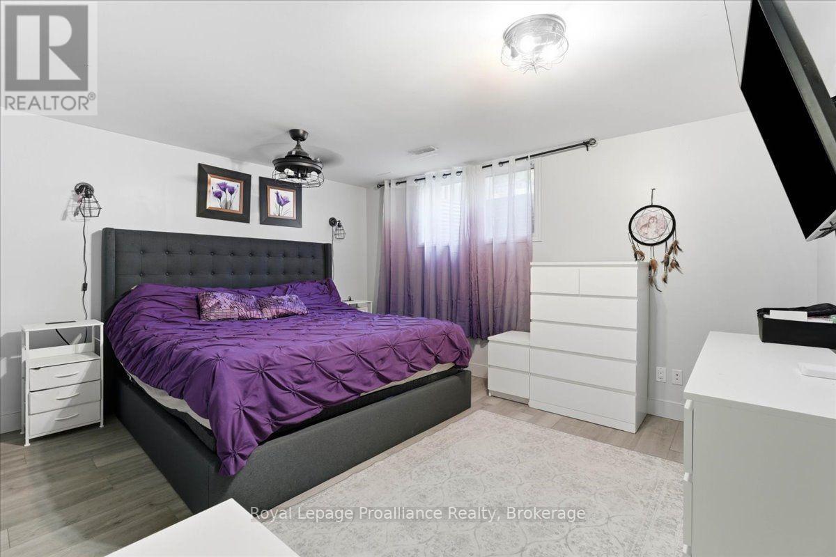 #4 194 HAIG ROAD - 9