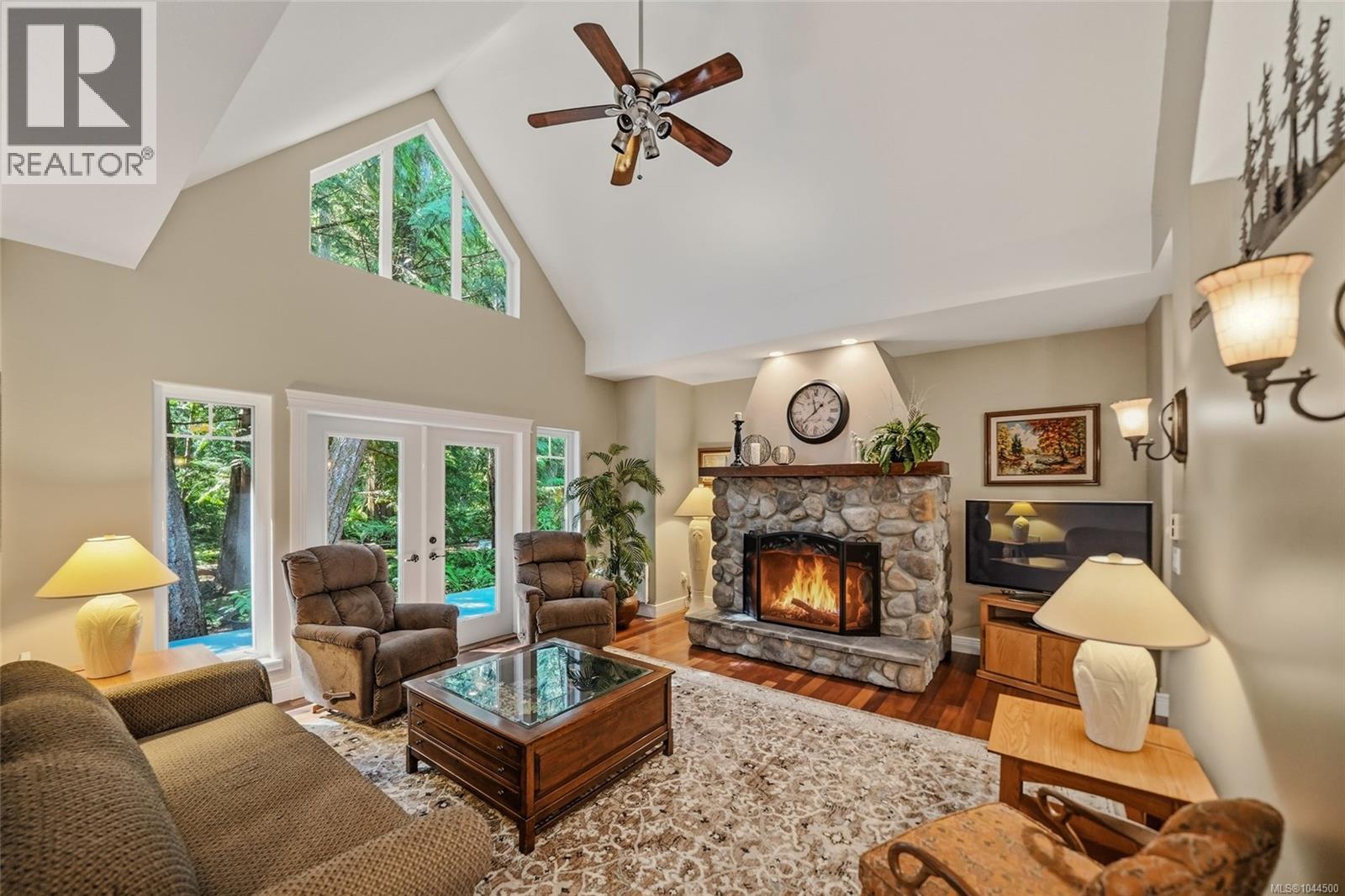 382 Dorset Rd - 2
