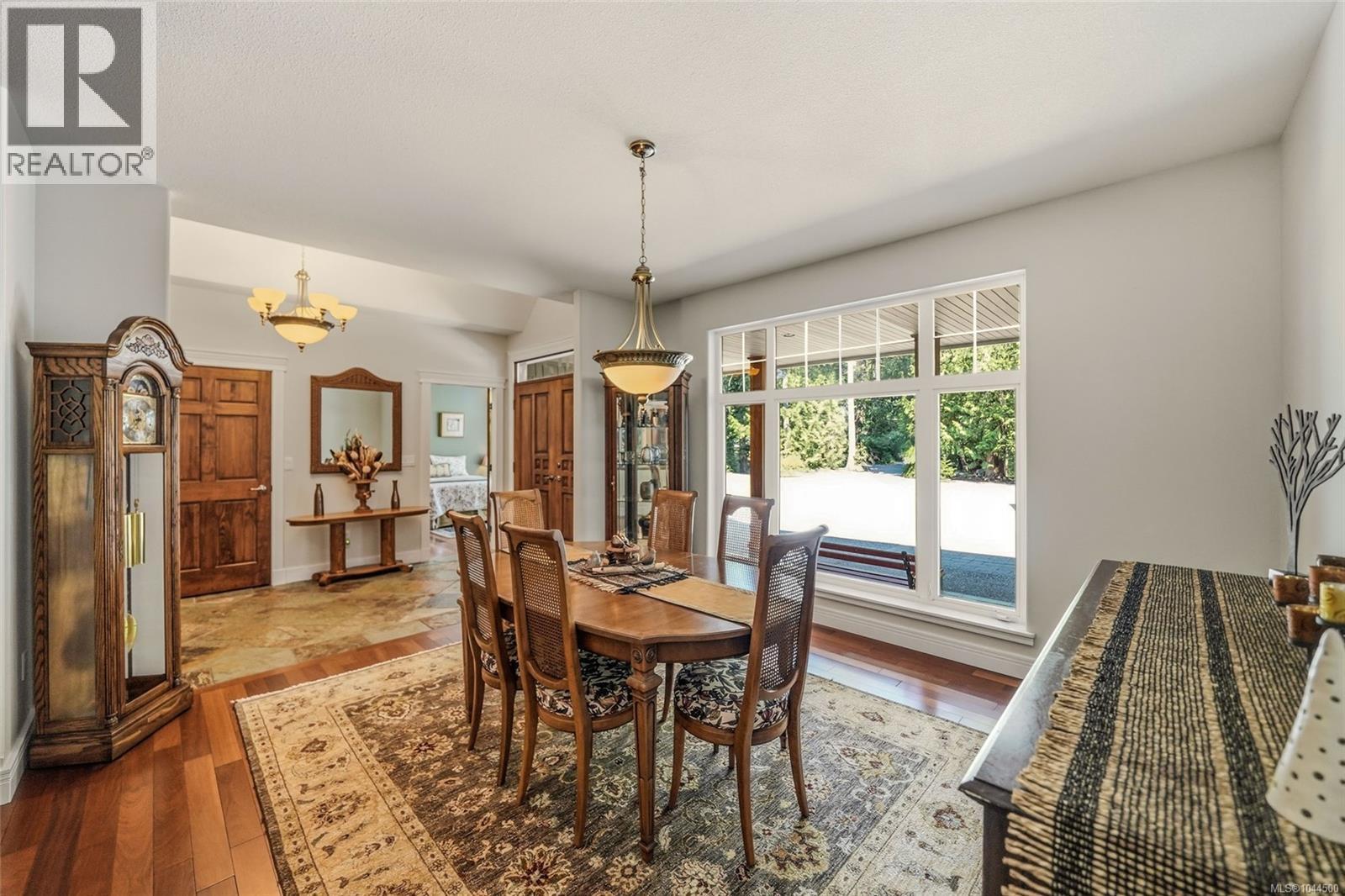 382 Dorset Rd - 3