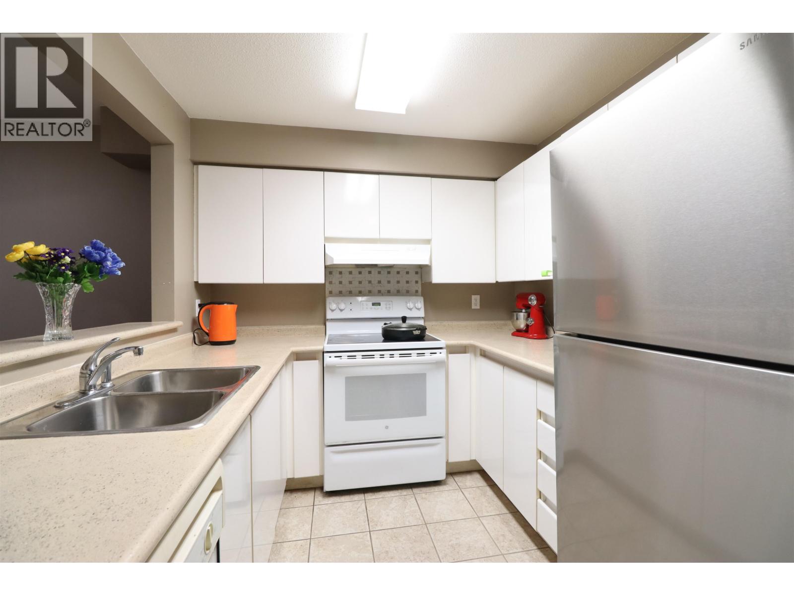1 Bed, 1 Bath Apartment for Sale in Coquitlam – 206 1199 WESTWOOD STREET, Coquitlam – MLS# R3134960 - Image 25