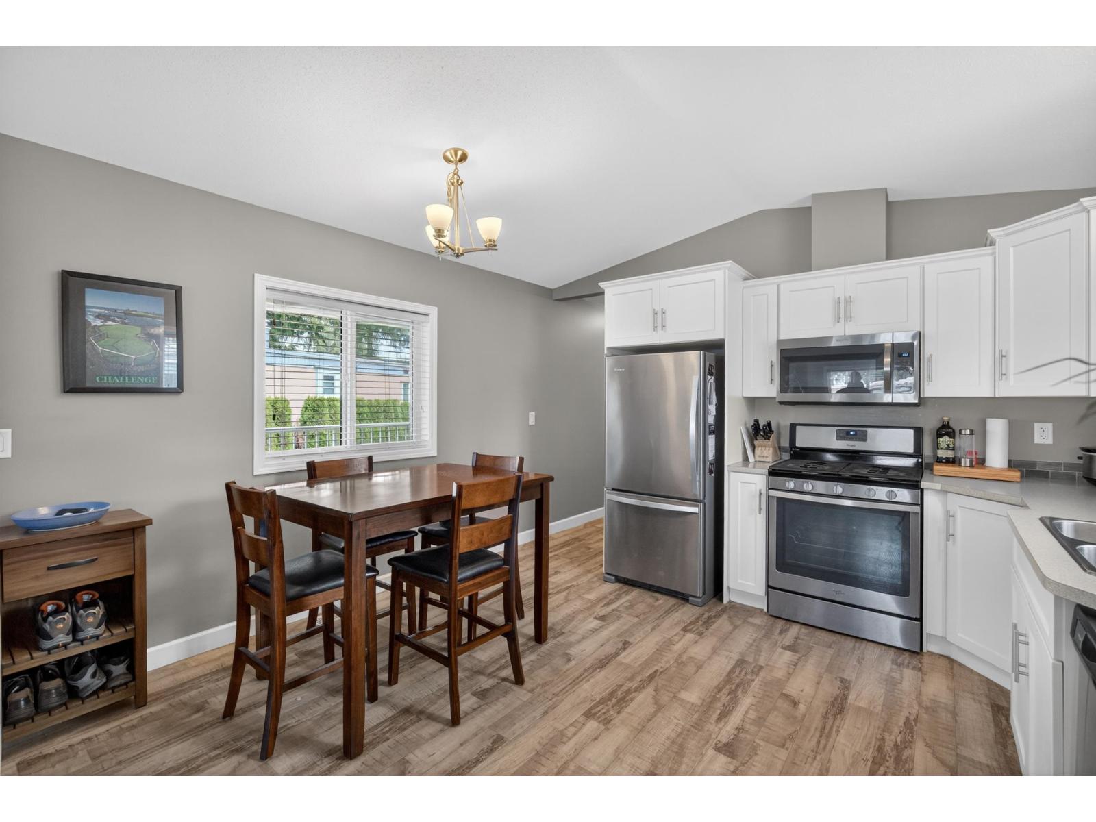17 24330 FRASER HIGHWAY, Langley