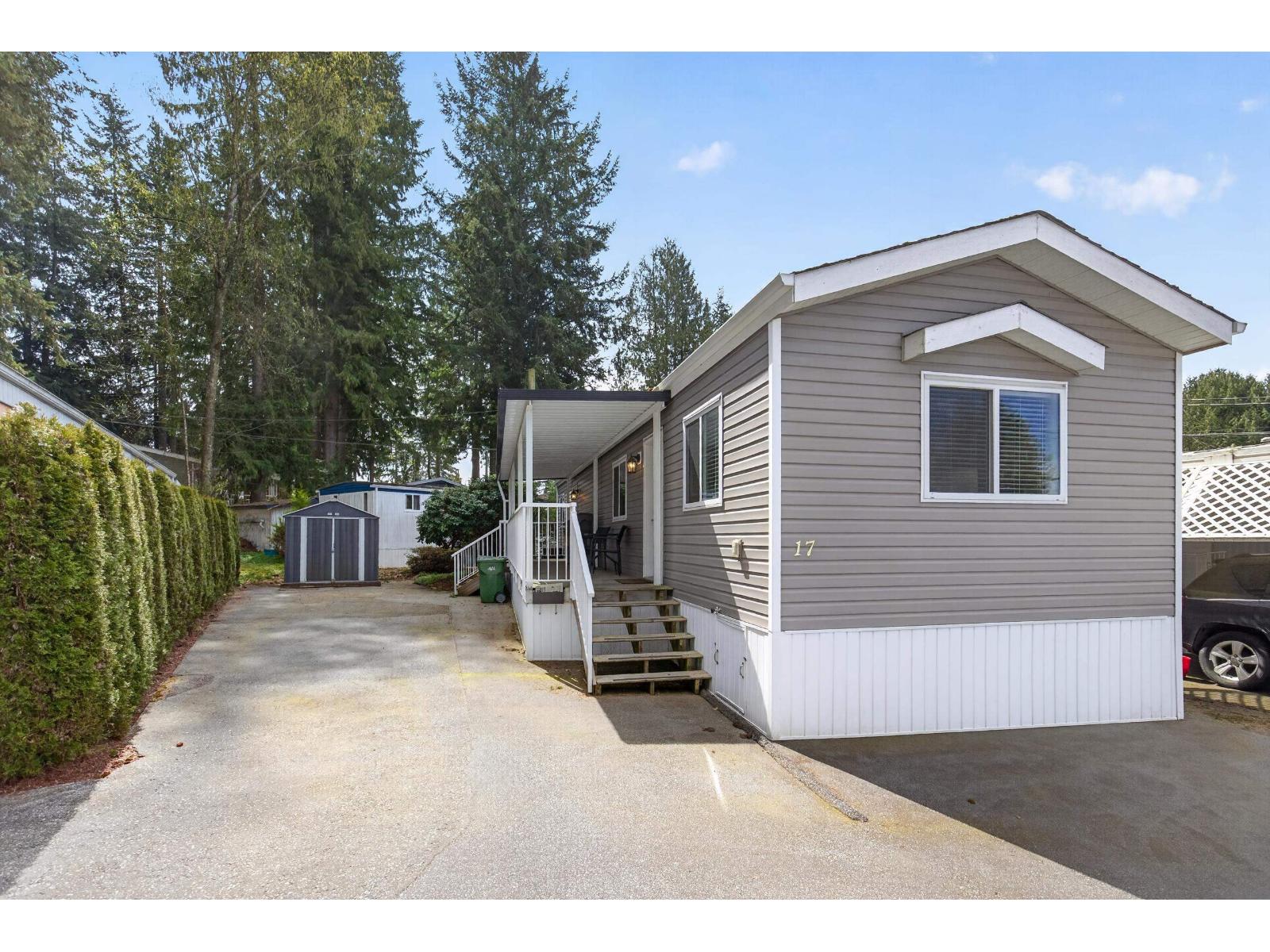 17 24330 FRASER HIGHWAY, Langley