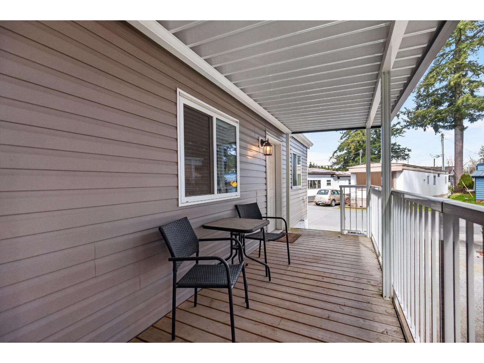 17 24330 FRASER HIGHWAY, Langley