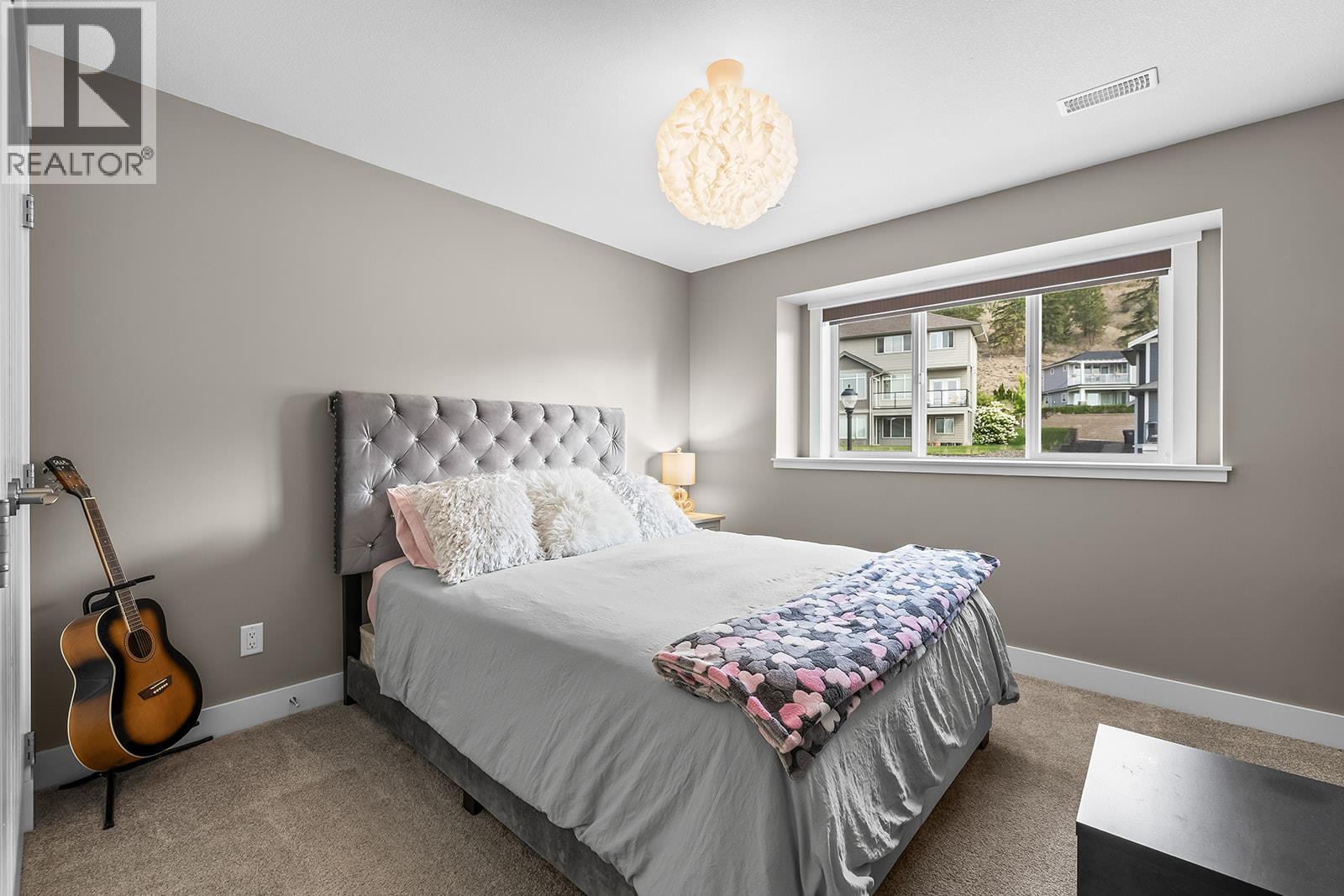 2401 Tallus Heights Drive - 38