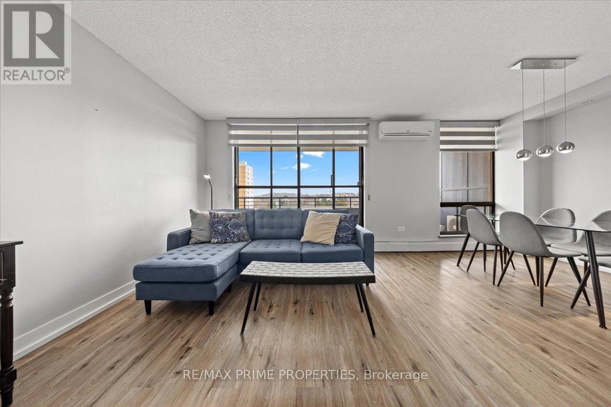 #804 505 ST LAURENT BOULEVARD - Image 17