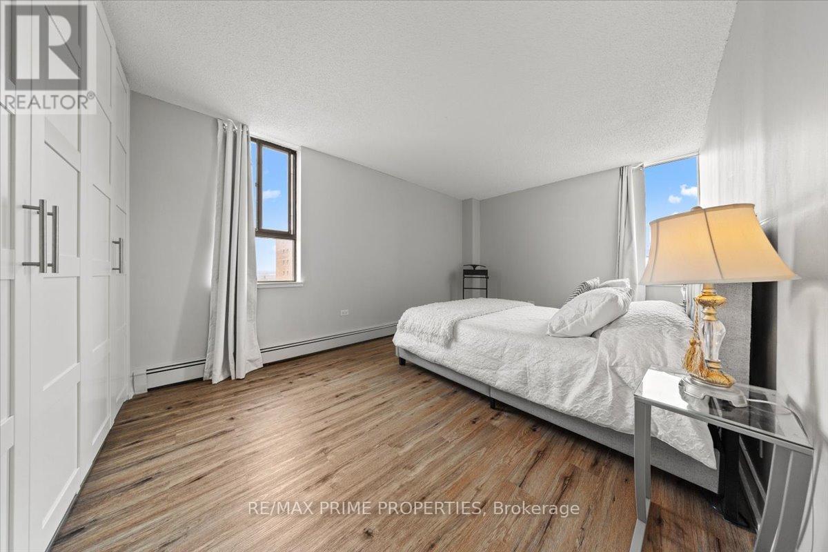 #804 505 ST LAURENT BOULEVARD - Image 20