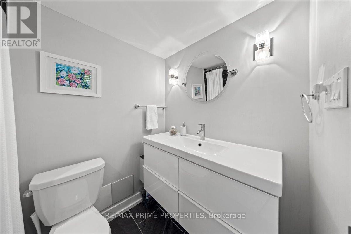 #804 505 ST LAURENT BOULEVARD - Image 24