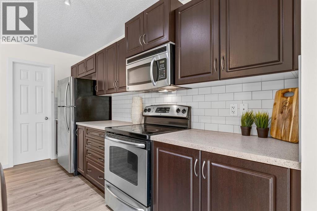 790 River Heights Crescent, Cochrane