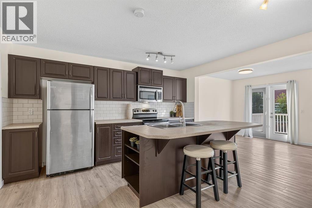 790 River Heights Crescent, Cochrane