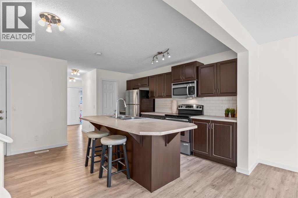 790 River Heights Crescent, Cochrane