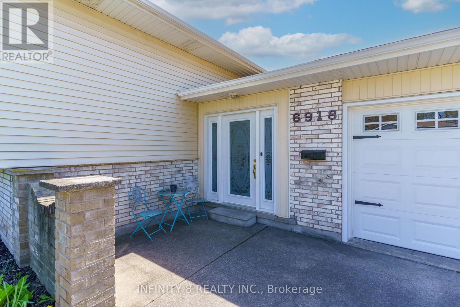 6918 CASEY STREET - 3