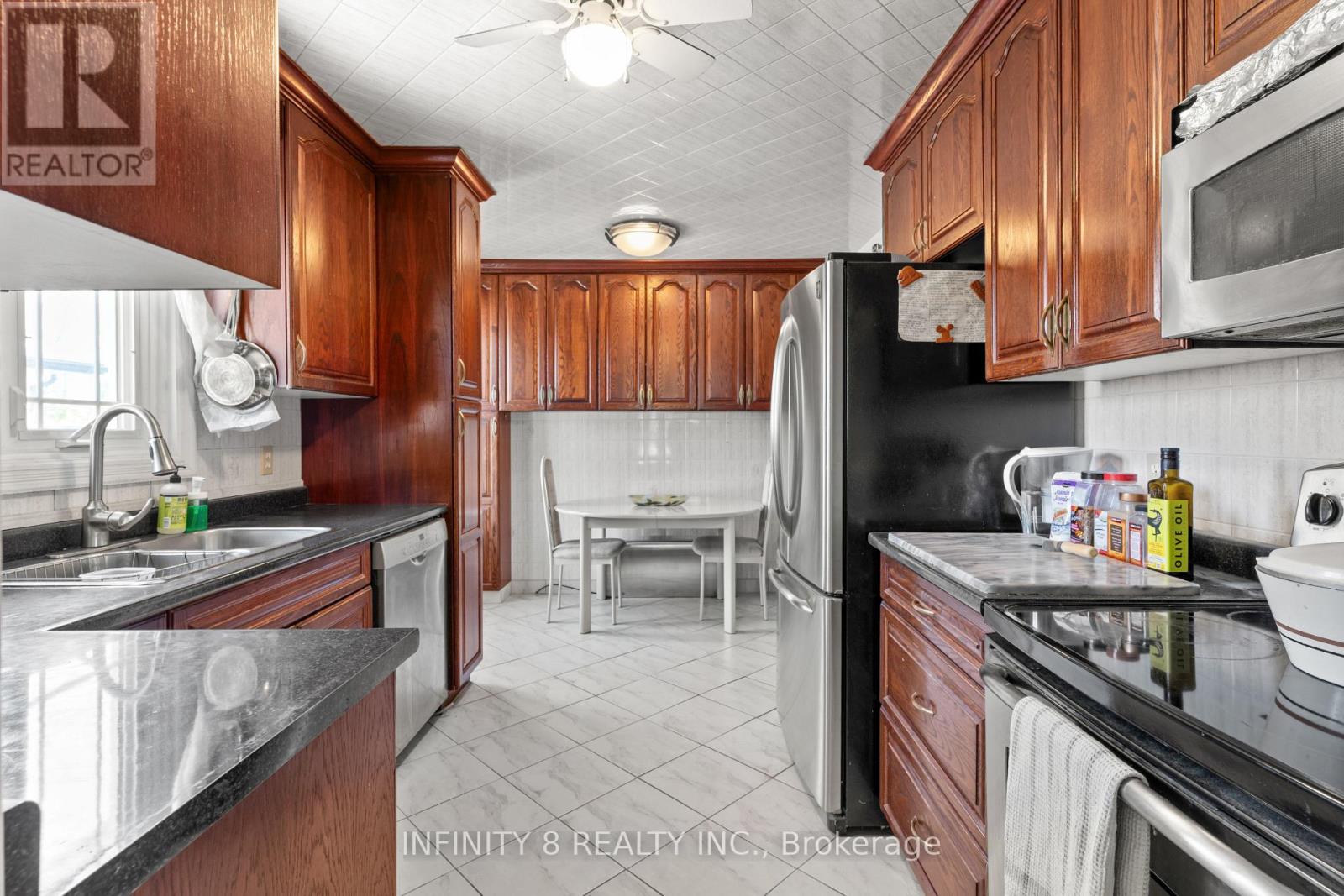 6918 CASEY STREET - 8