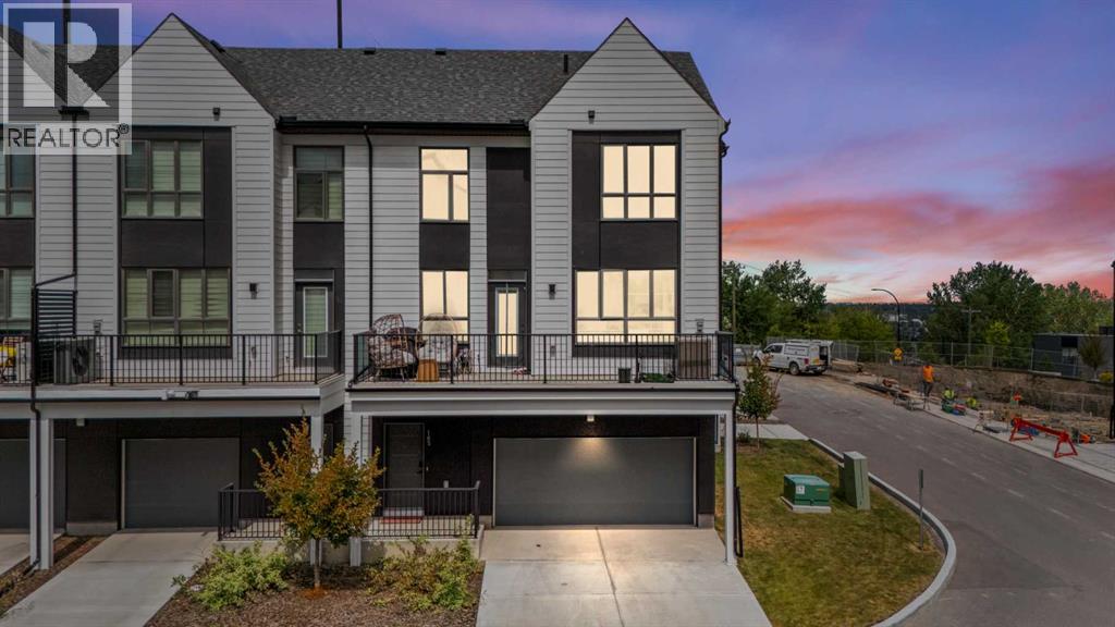 105 Sovereign Common SW, Shaganappi, Calgary photo 1