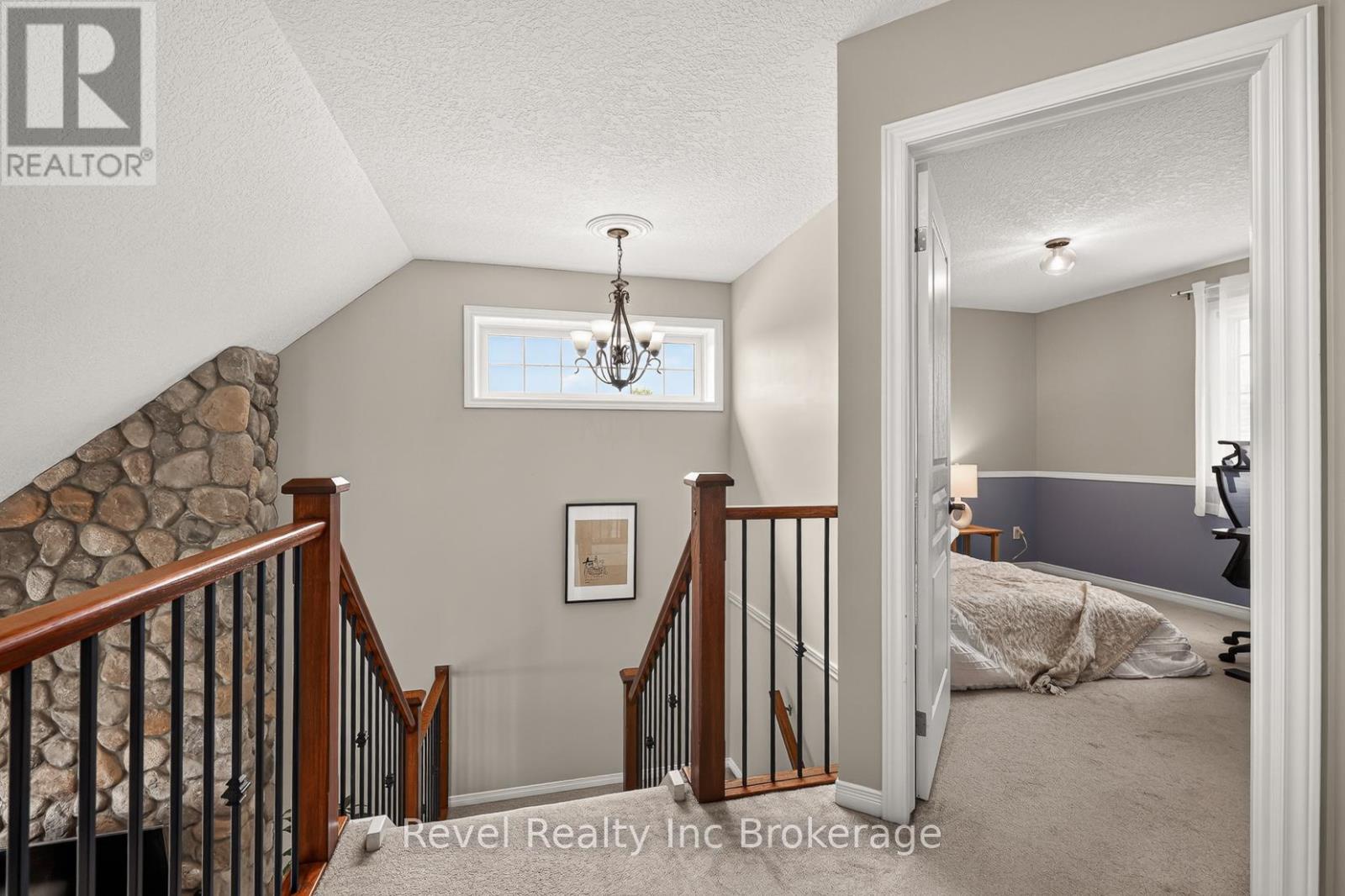 762 FRONTENAC CRESCENT - 22
