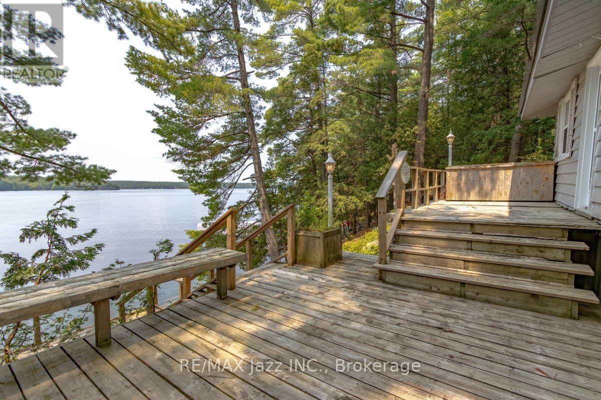1022 TWO DOGS LANE - Image 23