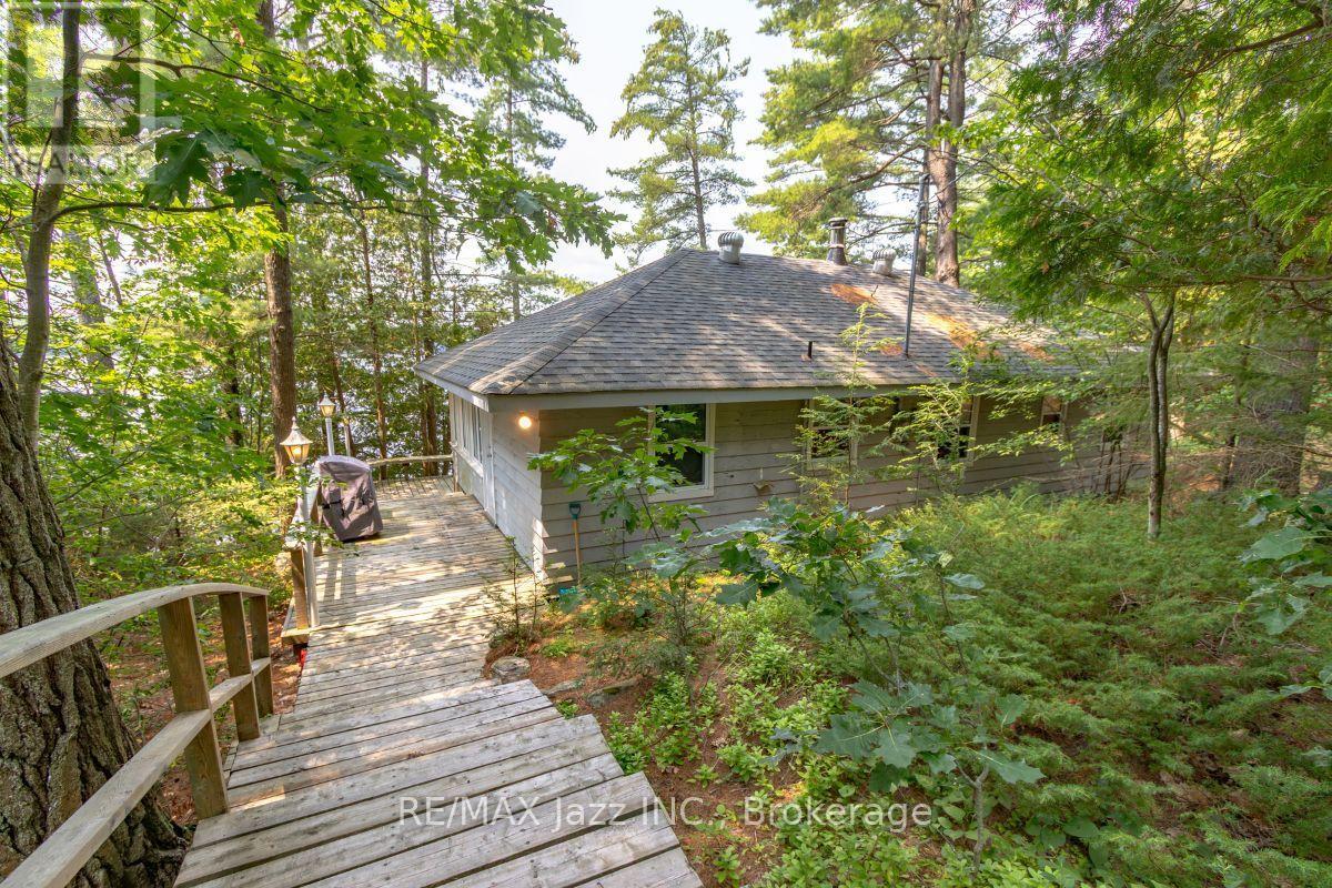 1022 TWO DOGS LANE - 2