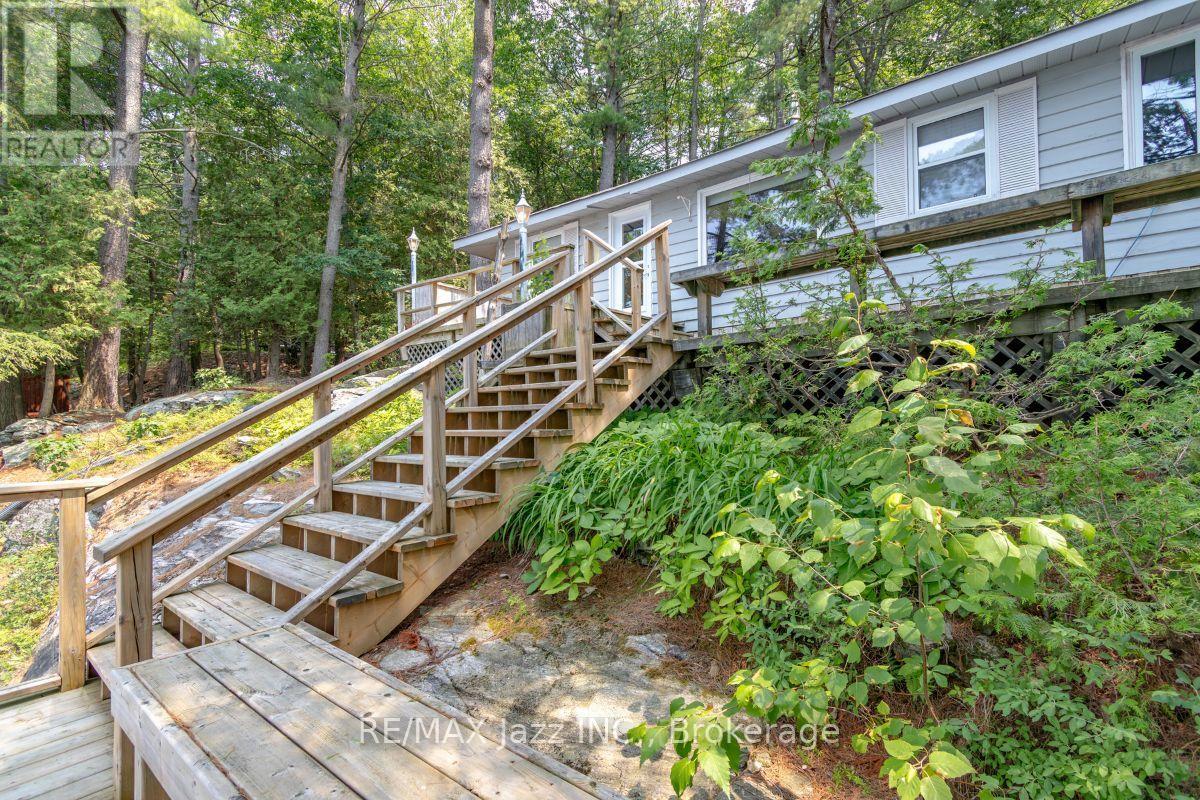 1022 TWO DOGS LANE - Image 28
