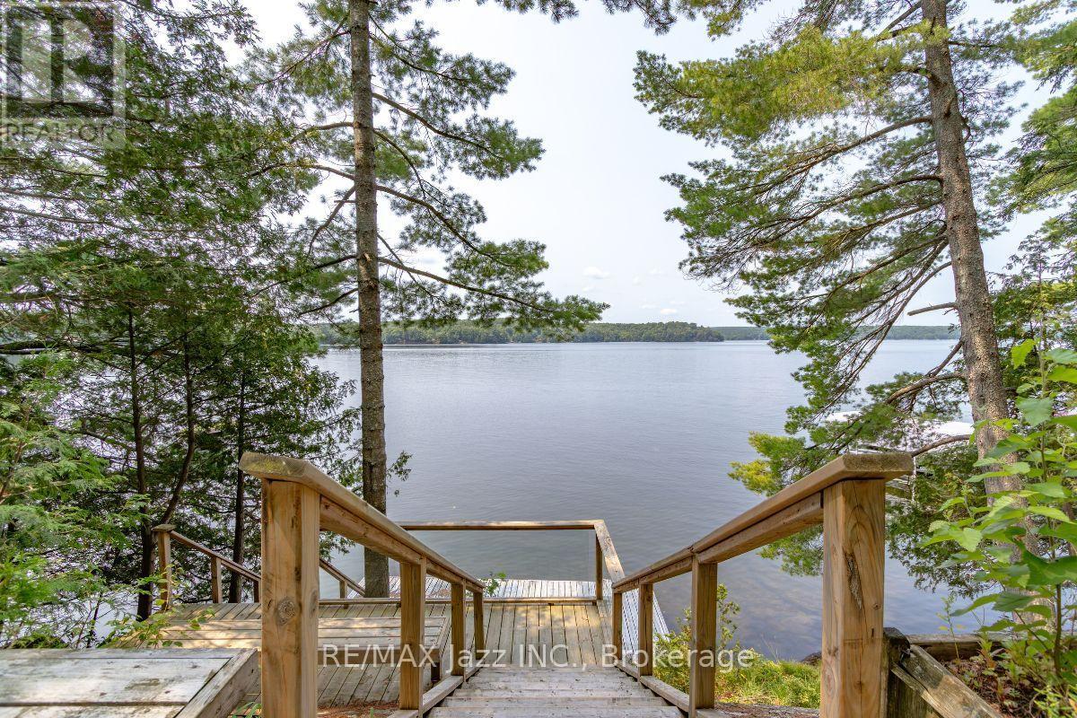 1022 TWO DOGS LANE - Image 26