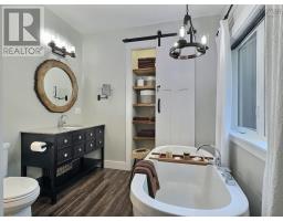 3pc Bathroom - 100 Lake Shore Drive, Little Dyke, NS B0M1L0 Photo 8