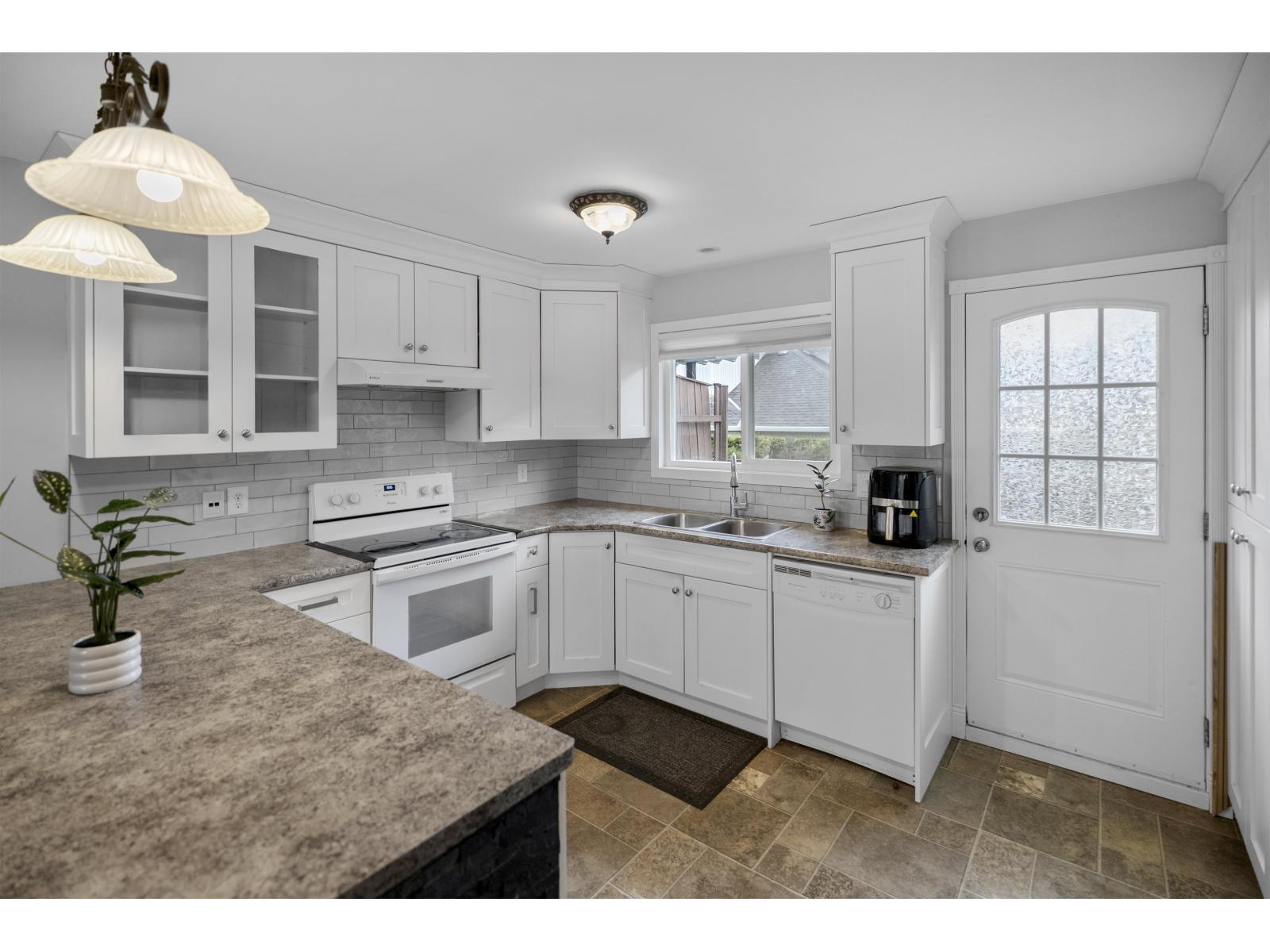 A 46538 ROLINDE CRESCENT, Chilliwack Proper South