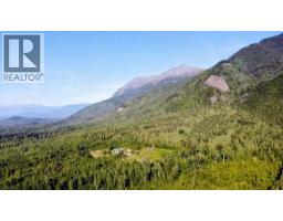 186 Allen Road, Hazelton, BC V0J2J1 Photo 34