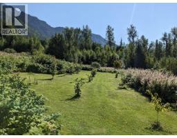 186 Allen Road, Hazelton, BC V0J2J1 Photo 25