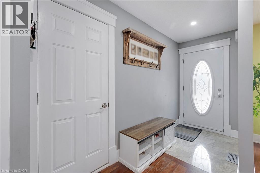 92 JUNIPER Drive - 3
