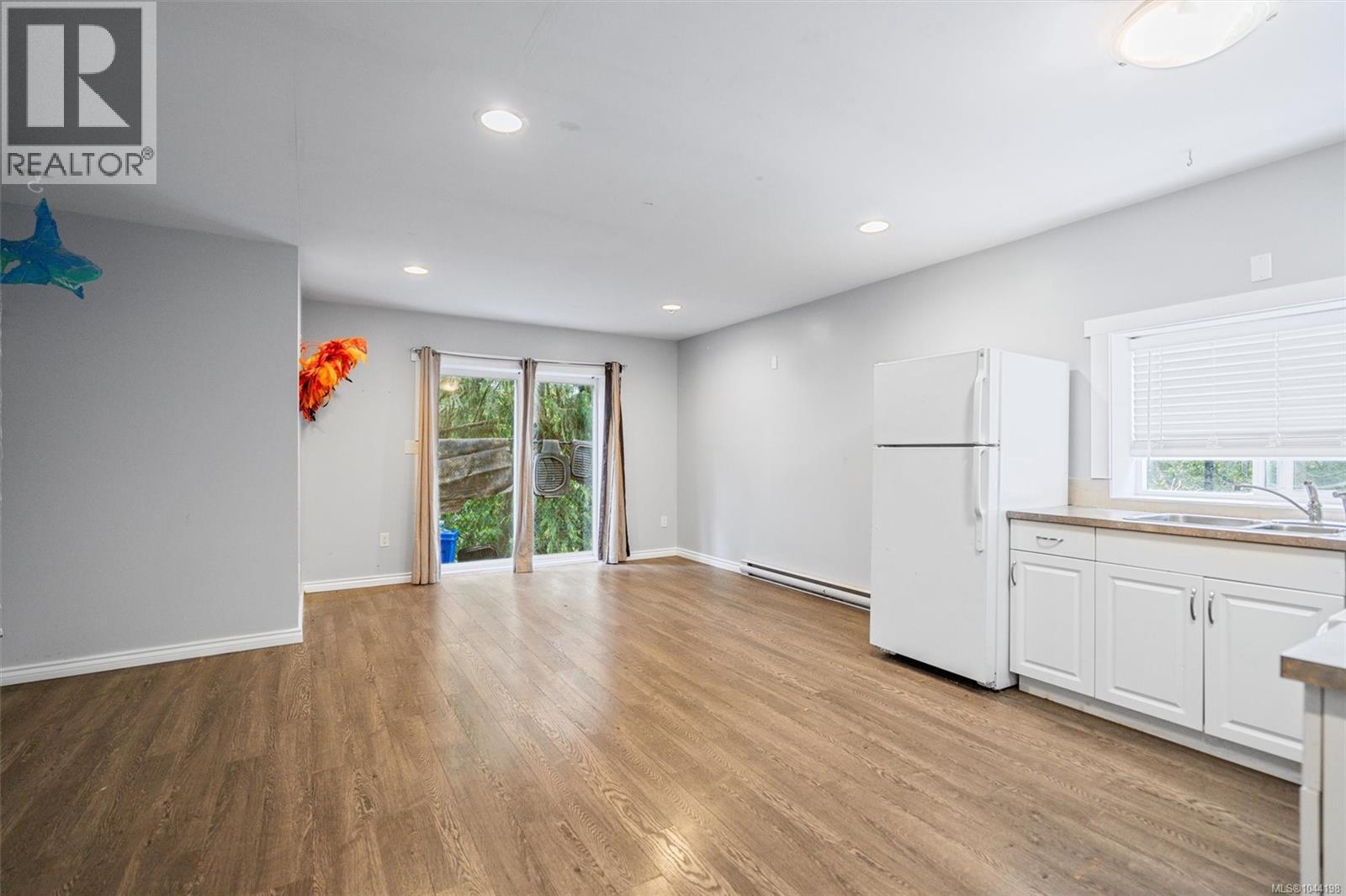 976 Wild Blossom Crt - Image 32