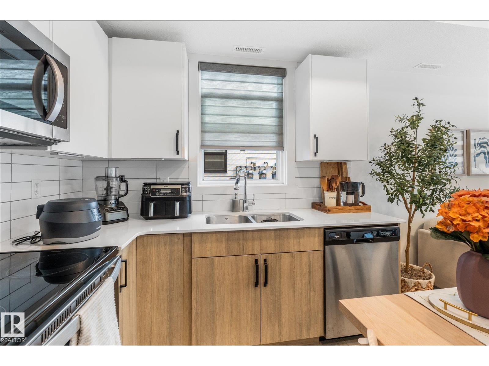 #104 860 SECORD BV NW, Secord, Edmonton photo 4