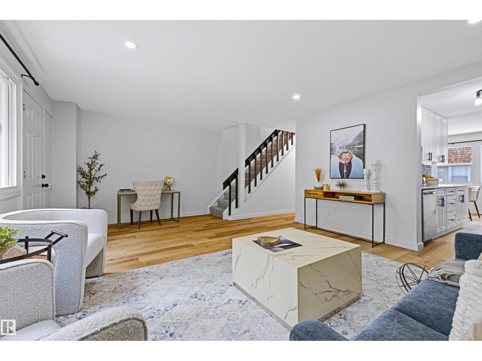 414 VILLAGE ON THE GR NW - 5
