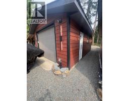 5195 Tallington Drive, Celista, BC V0E1M6 Photo 23