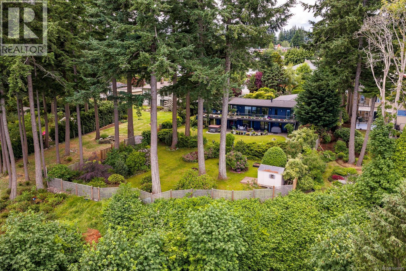 1093 Ash St - 82