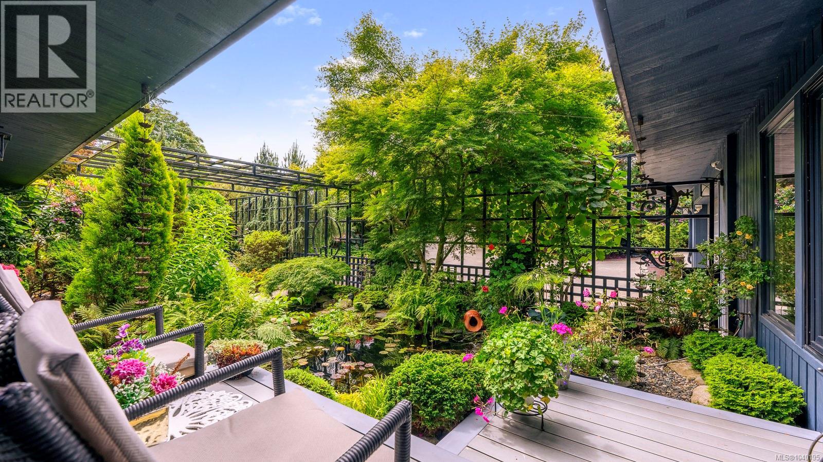1093 Ash St - 65