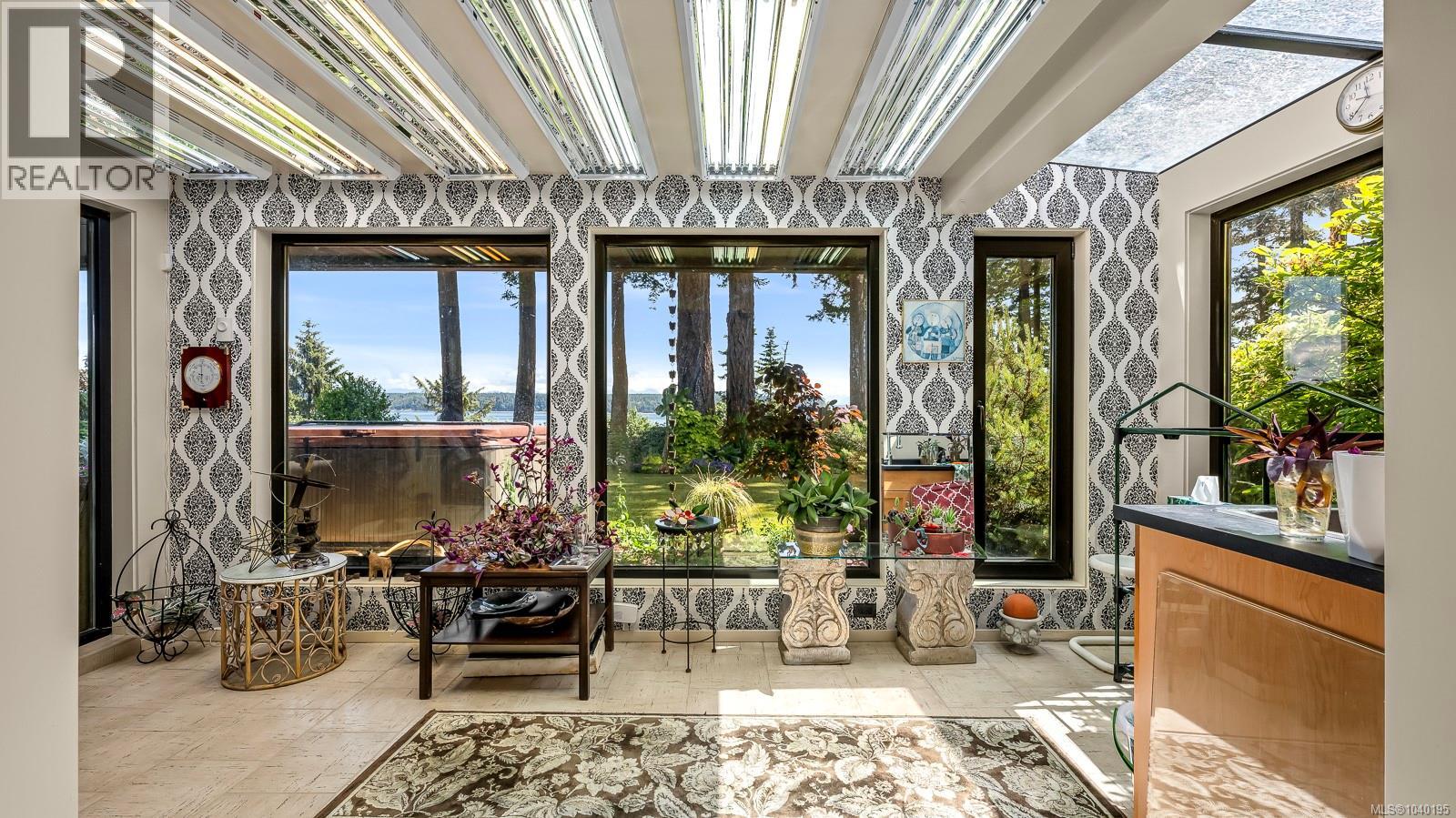 1093 Ash St - 48