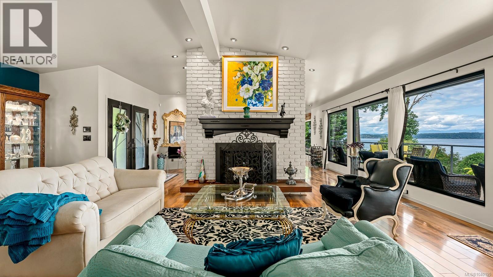 1093 Ash St - 28