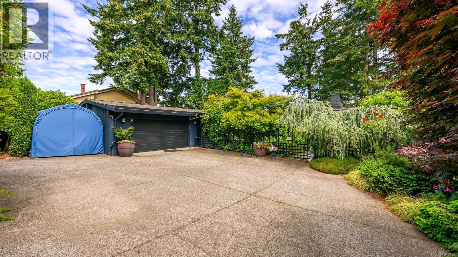1093 Ash St - 62