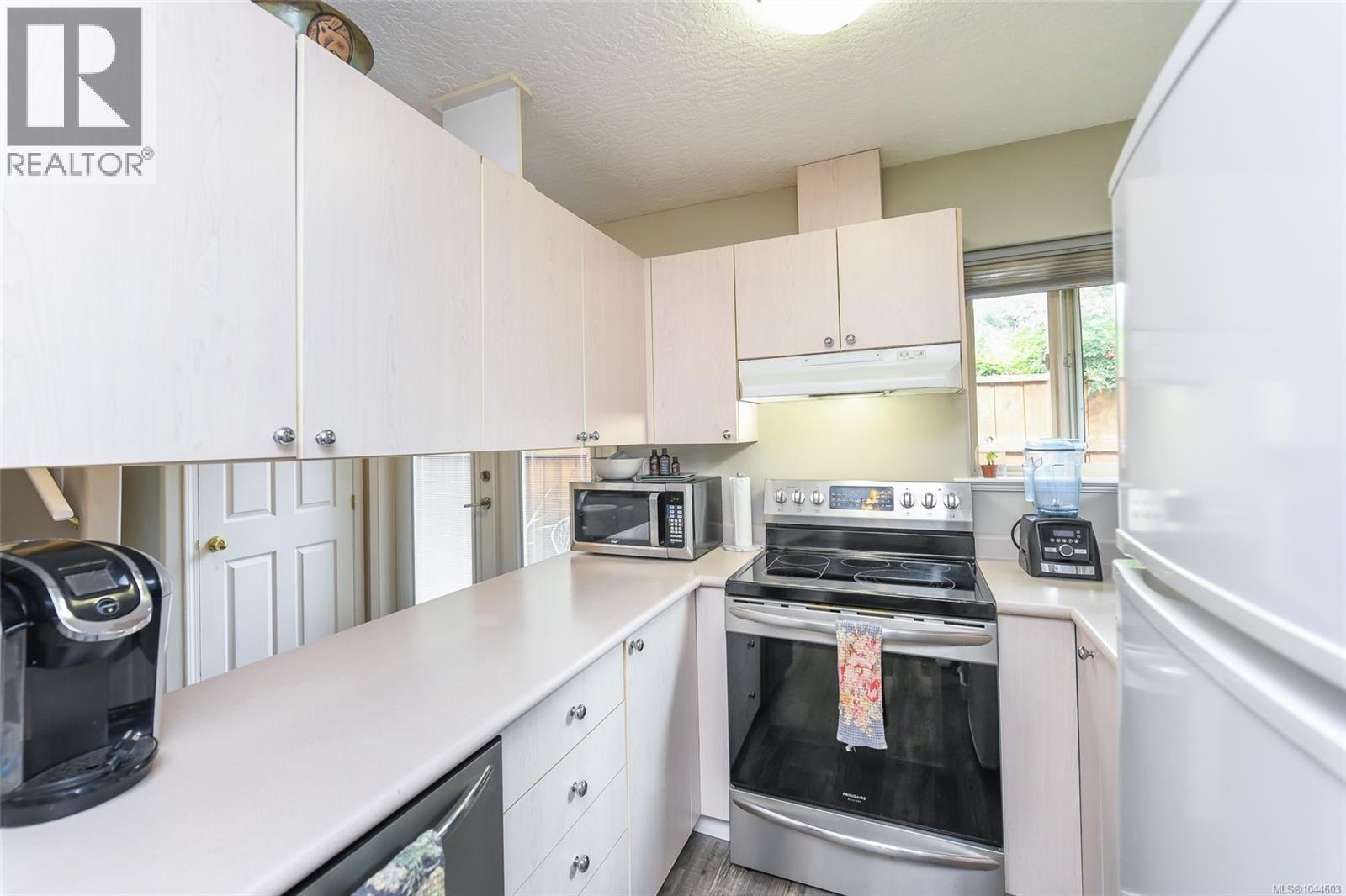 #107 720 Aspen Rd - 13