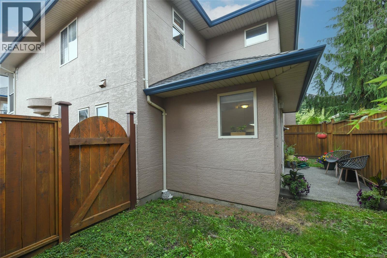 #107 720 Aspen Rd - Image 3
