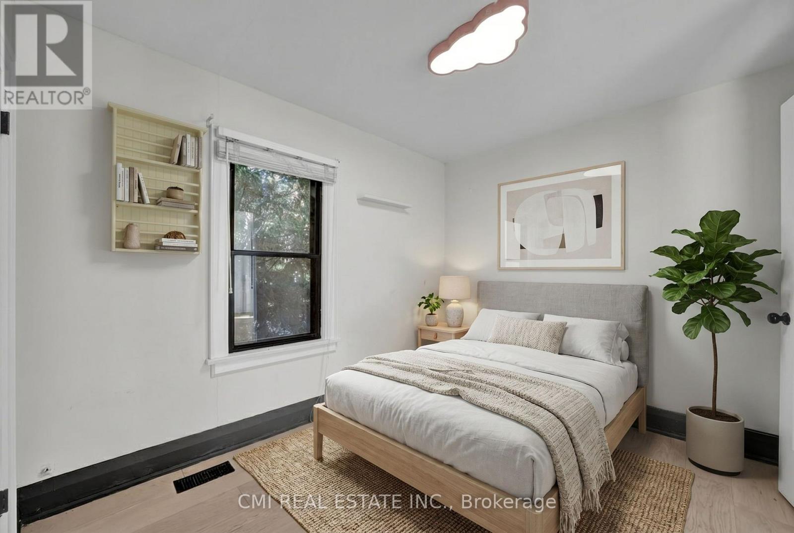 153 CLARENCE STREET - 17