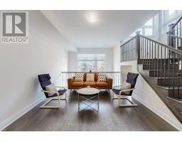 18 Bennington Road, Newmarket, ON L3X0M8 Photo 11