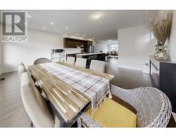 18 Bennington Road, Newmarket, ON L3X0M8 Photo 16