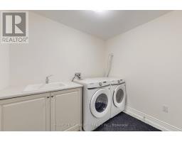 18 Bennington Road, Newmarket, ON L3X0M8 Photo 30