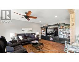 7632 County 9 Road, Clearview, ON L0M1G0 Photo 17