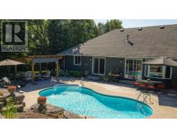 7632 County 9 Road, Clearview, ON L0M1G0 Photo 42