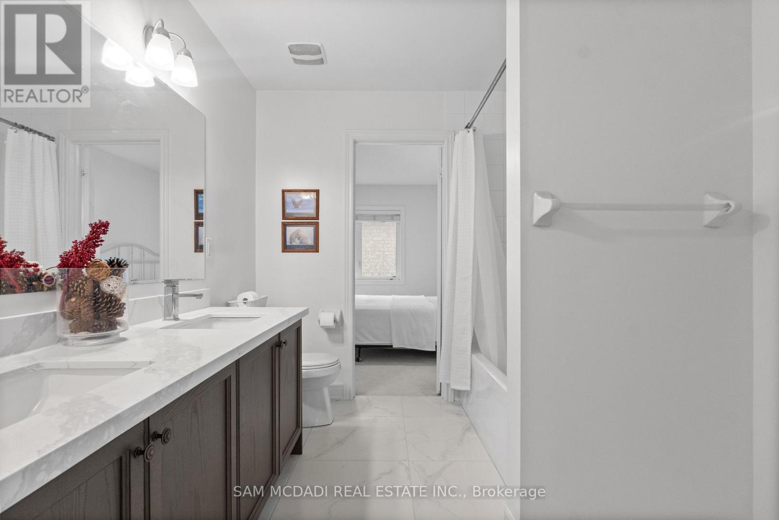 2 BAKERSFIELD ROAD - Image 30