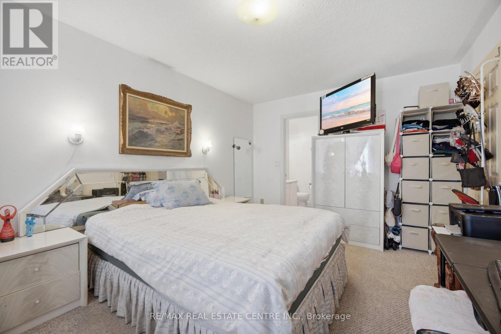 #2 3 HARTNELL SQUARE - 22
