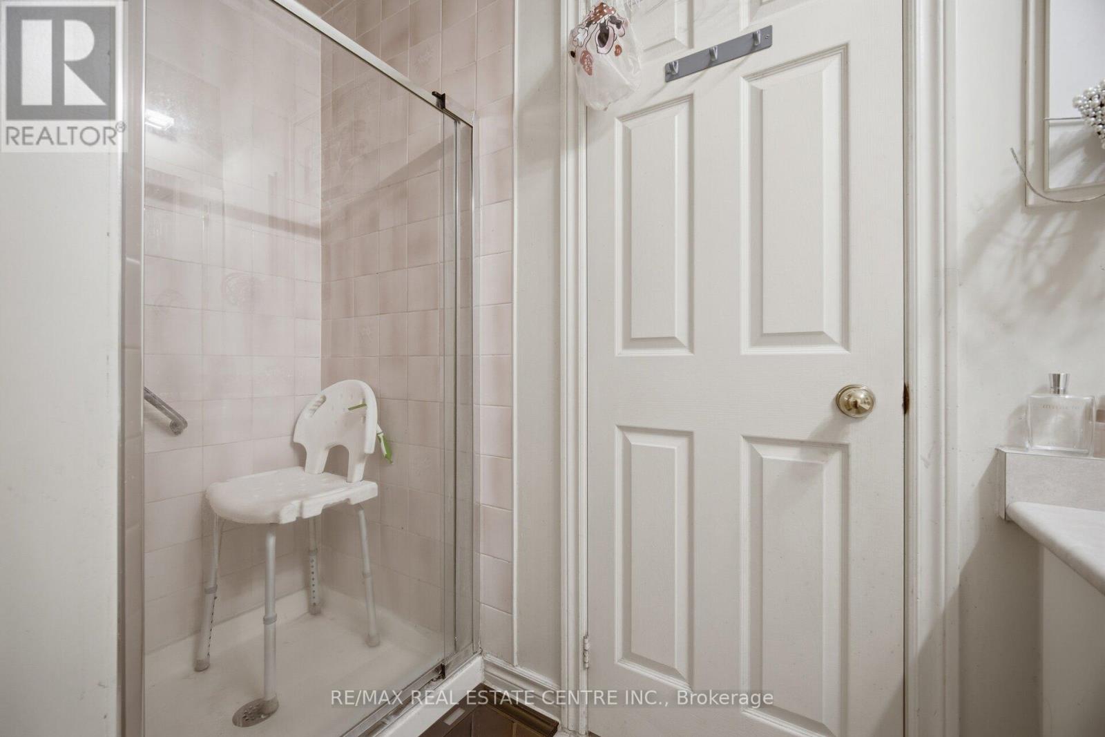 #2 3 HARTNELL SQUARE - 25